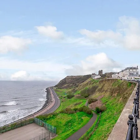 Coast View * Scarborough