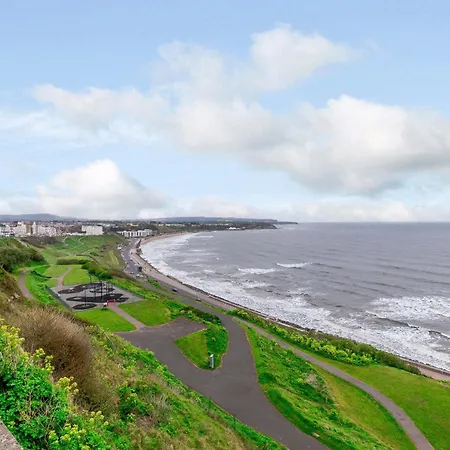 Coast View * Scarborough